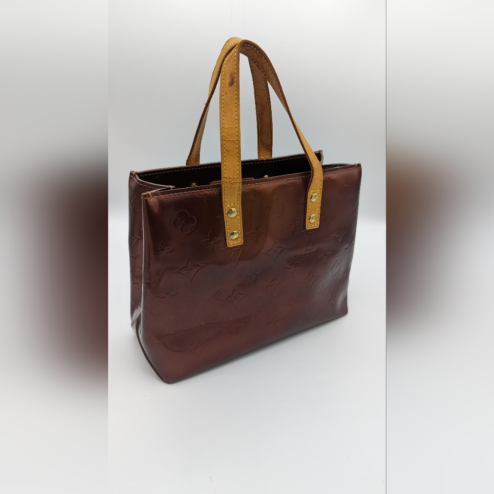 Sold Louis Vuitton Vernis Reade PM Handbag